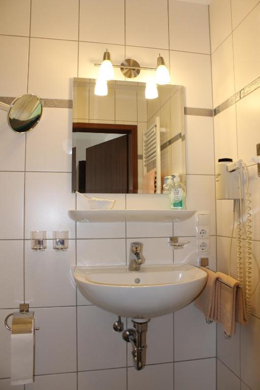 Hotel Pohl Kinheim 客房 照片