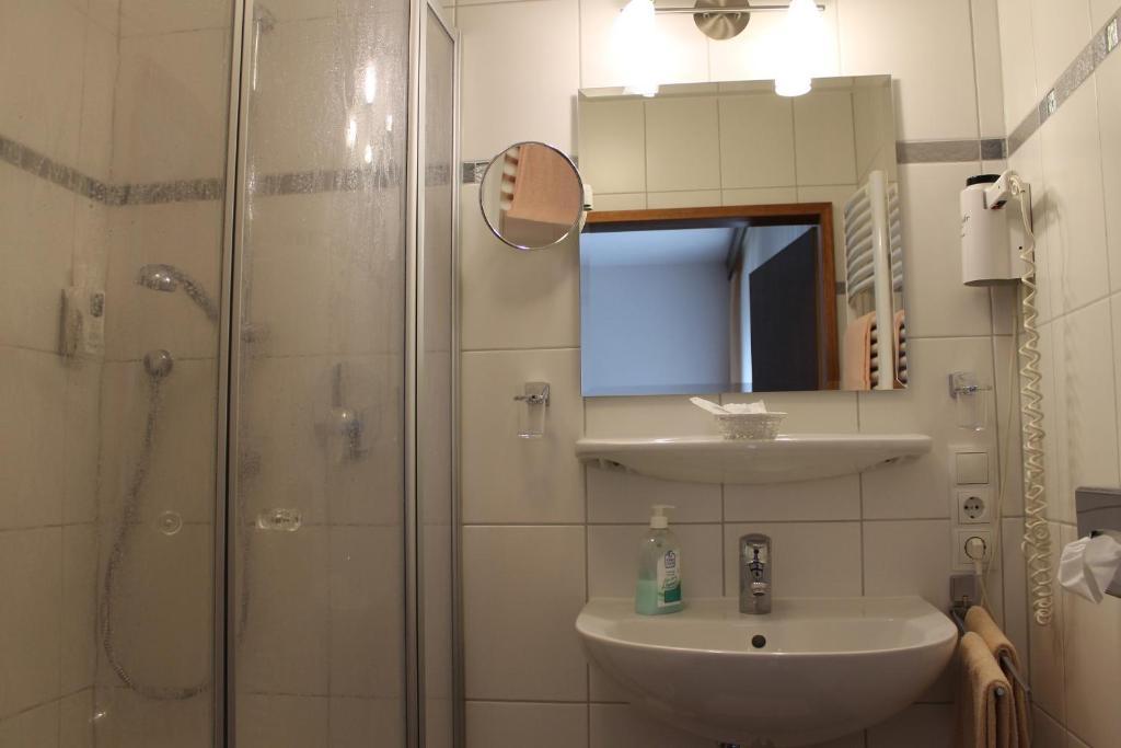 Hotel Pohl Kinheim 客房 照片